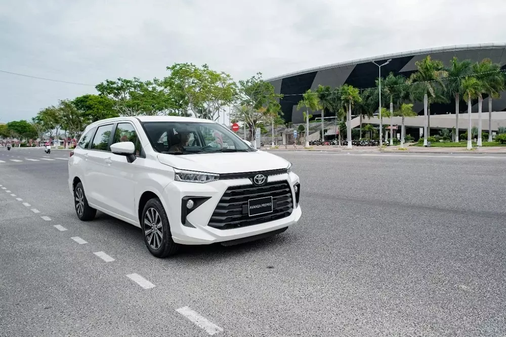 Toyota Avanza Premio