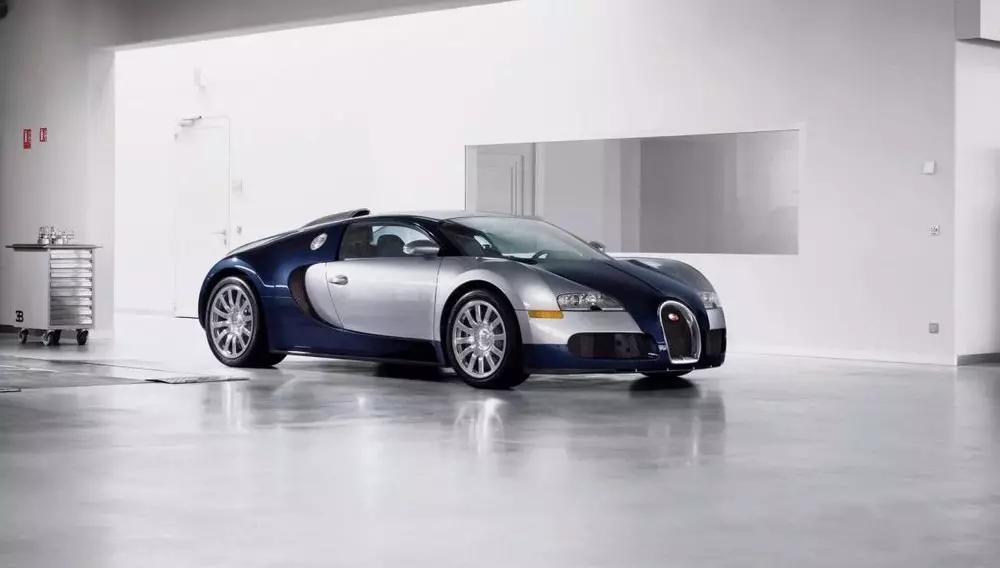 Tỷ phú xém bị thịt 400 triệu đồng cho công tắc trên xe Bugatti Veyron Tỷ phú xém bị thịt 400 triệu đồng cho công tắc trên xe Bugatti Veyron