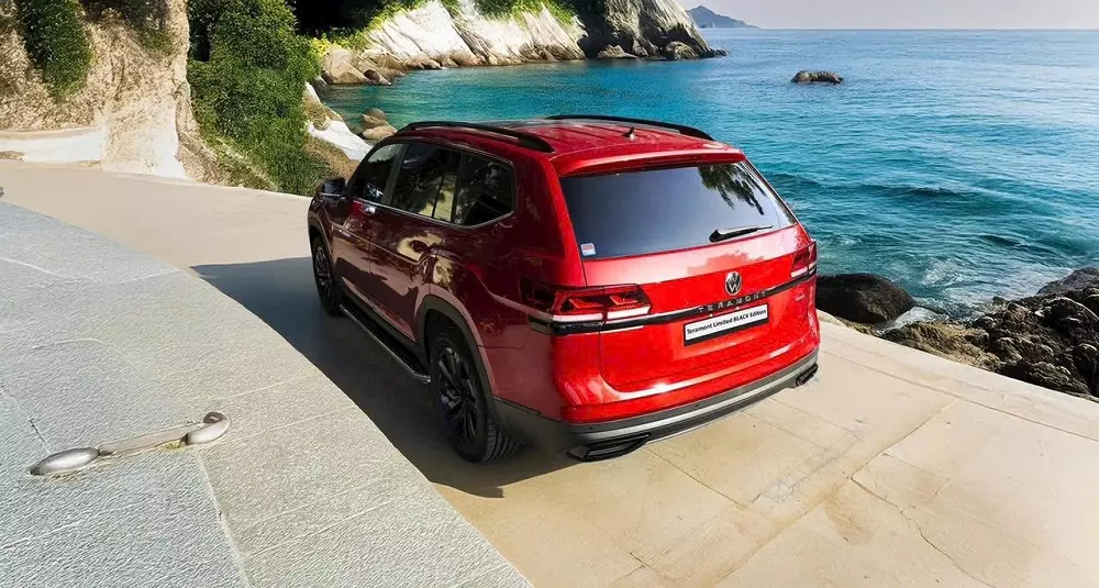 Cảm biến đá cốp của Volkswagen Teramont Limited Black Edition