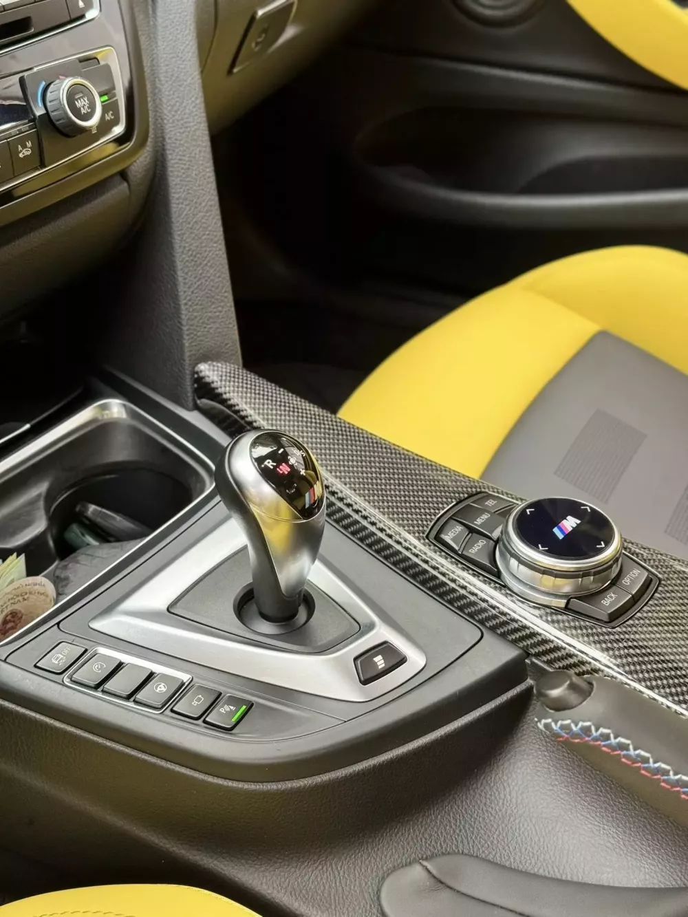 Rao bán mãi chưa ai mua, BMW M4 F82 được giảm giá hơn 500 triệu đồng- Ảnh 7.