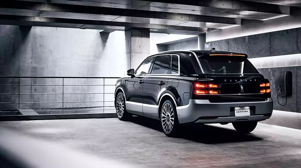 Toyota Century 2026 không thay đổi thiết kế và động cơ