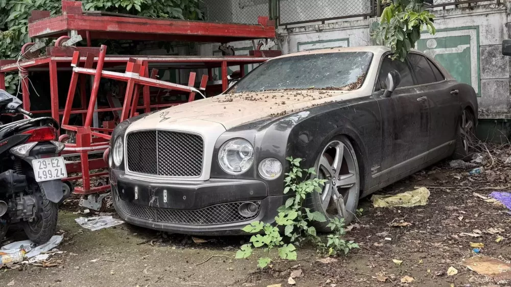 Những chiếc xe siêu sang Bentley có số phận "bi đát"- Ảnh 1.
