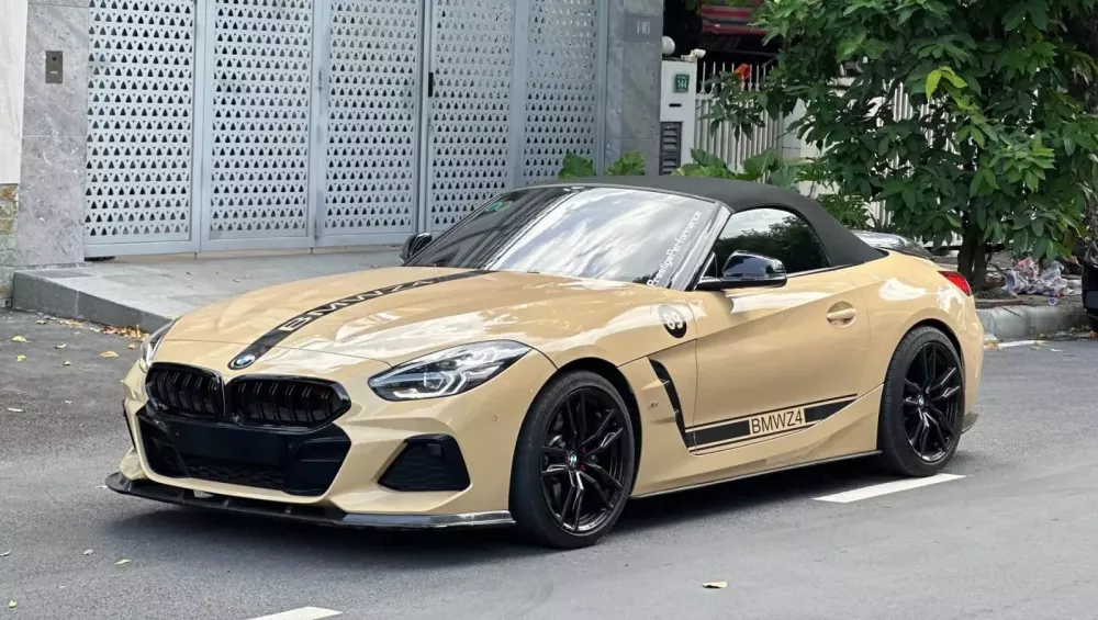 Xe thể thao mui trần BMW Z4 mang phong cách lạ mắt ở Tp.HCM- Ảnh 2.