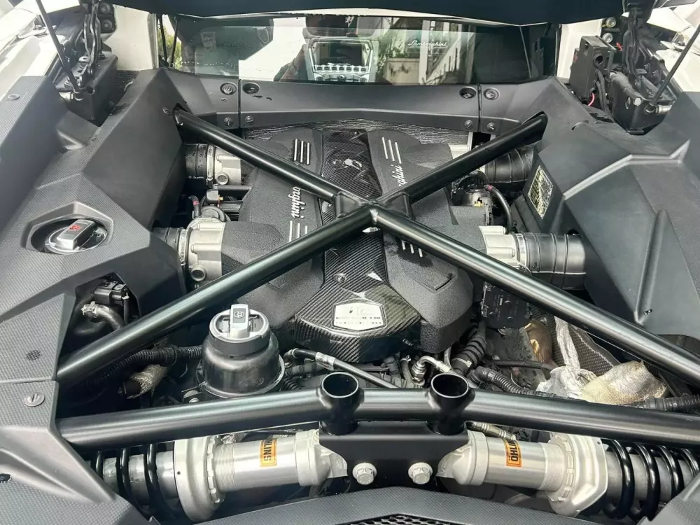 Lamborghini Aventador LP700-4 "lướt" ít chủ nhất Việt Nam tái xuất- Ảnh 4. Lamborghini hi88.con "lướt" ít chủ nhất Việt Nam tái xuất- Ảnh 4.