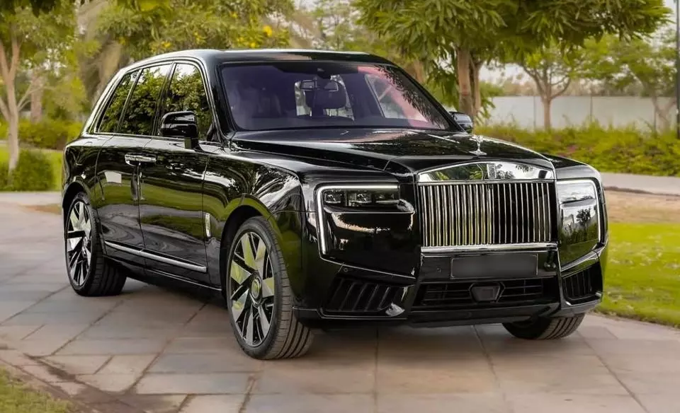 Rolls-Royce Cullinan Series II lần đầu tiên xuất hiện tại Việt Nam- Ảnh 2. Rolls-Royce Cullinan Series II lần đầu tiên xuất hiện tại Việt Nam- Ảnh 2.