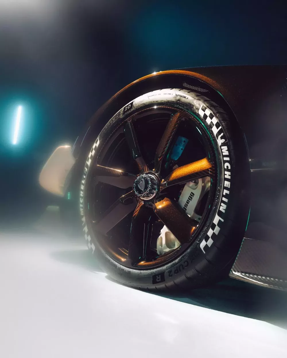 Cận cảnh nhan sắc ngoài đời thực của Koenigsegg Sadair's Spear có giá gần 500 tỷ đồng nếu về Việt Nam- Ảnh 5. Cận cảnh nhan sắc ngoài đời thực của hi88 com's Spear có giá gần 500 tỷ đồng nếu về Việt Nam- Ảnh 5.