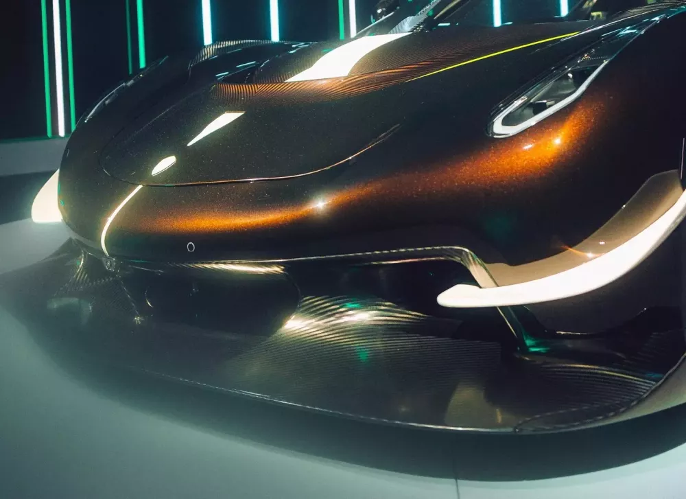 Cận cảnh nhan sắc ngoài đời thực của Koenigsegg Sadair's Spear có giá gần 500 tỷ đồng nếu về Việt Nam- Ảnh 4. Cận cảnh nhan sắc ngoài đời thực của hi88 com's Spear có giá gần 500 tỷ đồng nếu về Việt Nam- Ảnh 4.