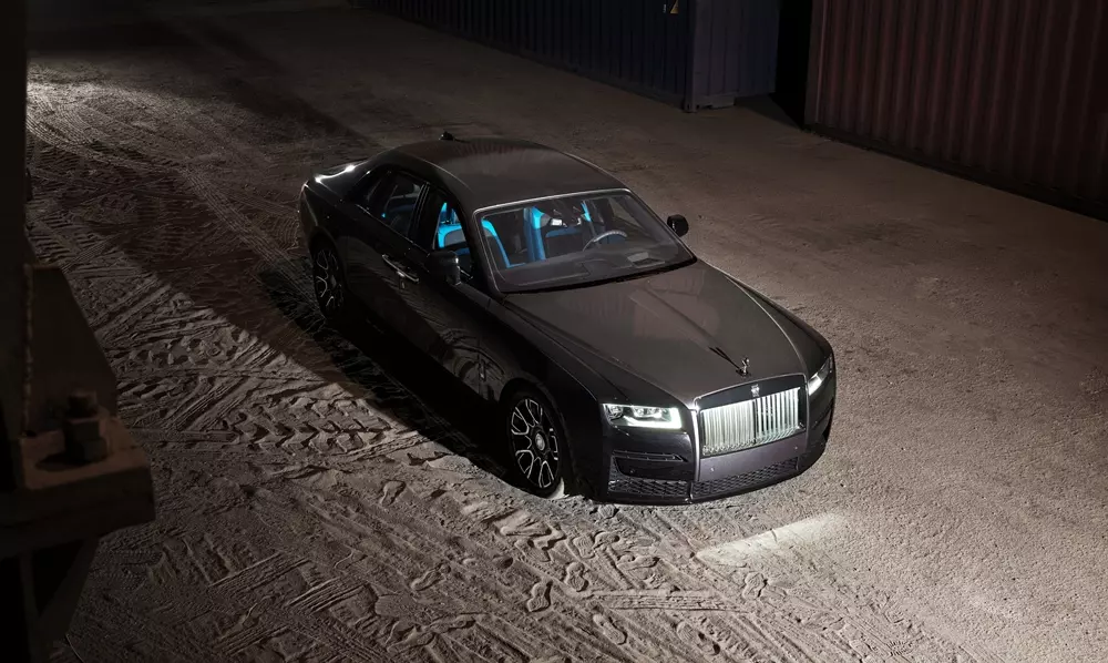 Rolls-Royce Ghost Black Badge thế hệ mới ẩn mình trên phố đêm ở Hà Nội- Ảnh 1. Rolls-Royce hi88.com đăng nhập Black Badge thế hệ mới ẩn mình trên phố đêm ở Hà Nội- Ảnh 1.