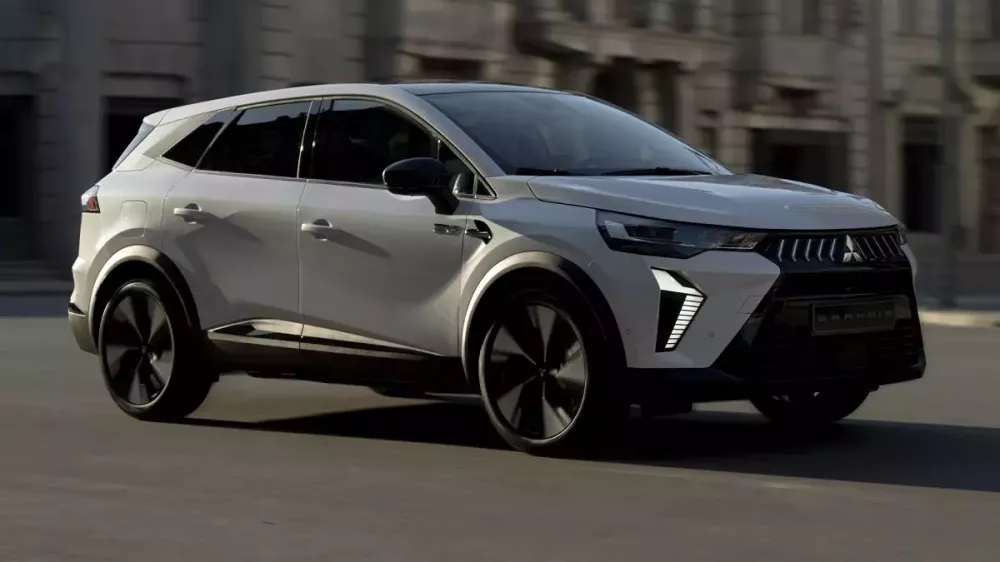Mitsubishi Grandis quay trở lại thị trường sau 14 năm vắng bóng, không còn là xe MPV như trước