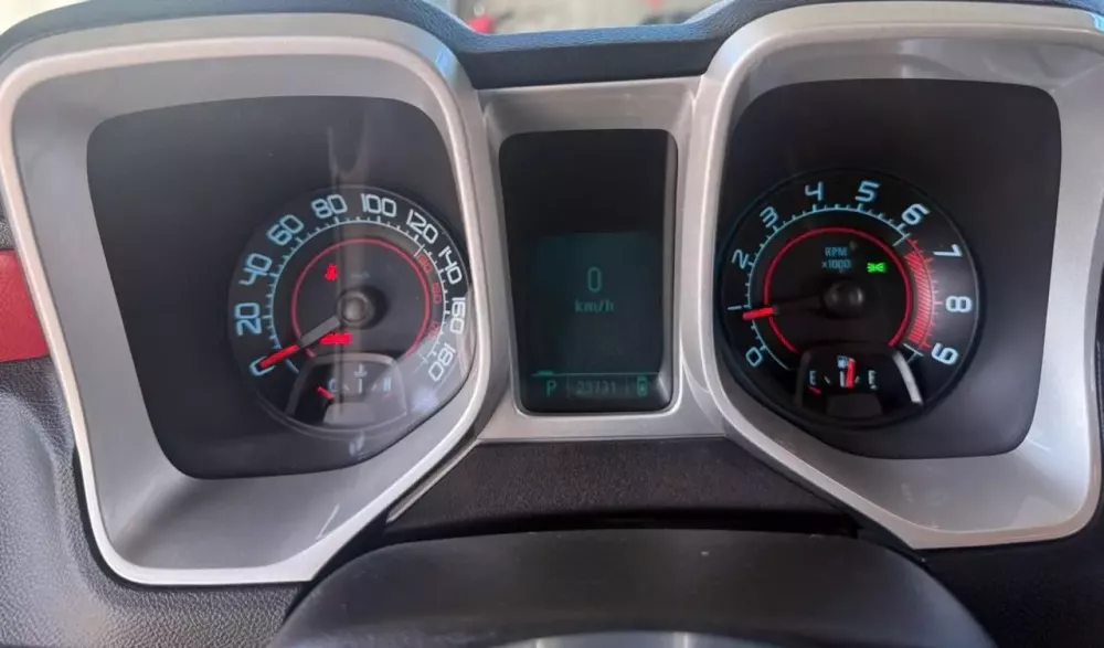 Chevrolet Camaro SS 2010 siêu hiếm của doanh nhân Gia Lai lần đầu lộ diện, 15 năm chạy hơn 23.000 km- Ảnh 4. Chevrolet Camaro SS 2010 siêu hiếm của doanh nhân Gia Lai lần đầu lộ diện, 15 năm chạy hơn 23.000 km- Ảnh 4.