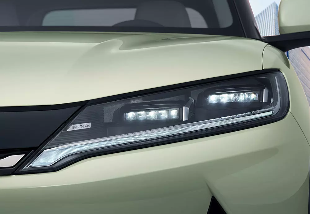 Cận cảnh đèn pha LED của BYD Atto 2 Cận cảnh đèn pha LED của hi88.com đăng nhập 2