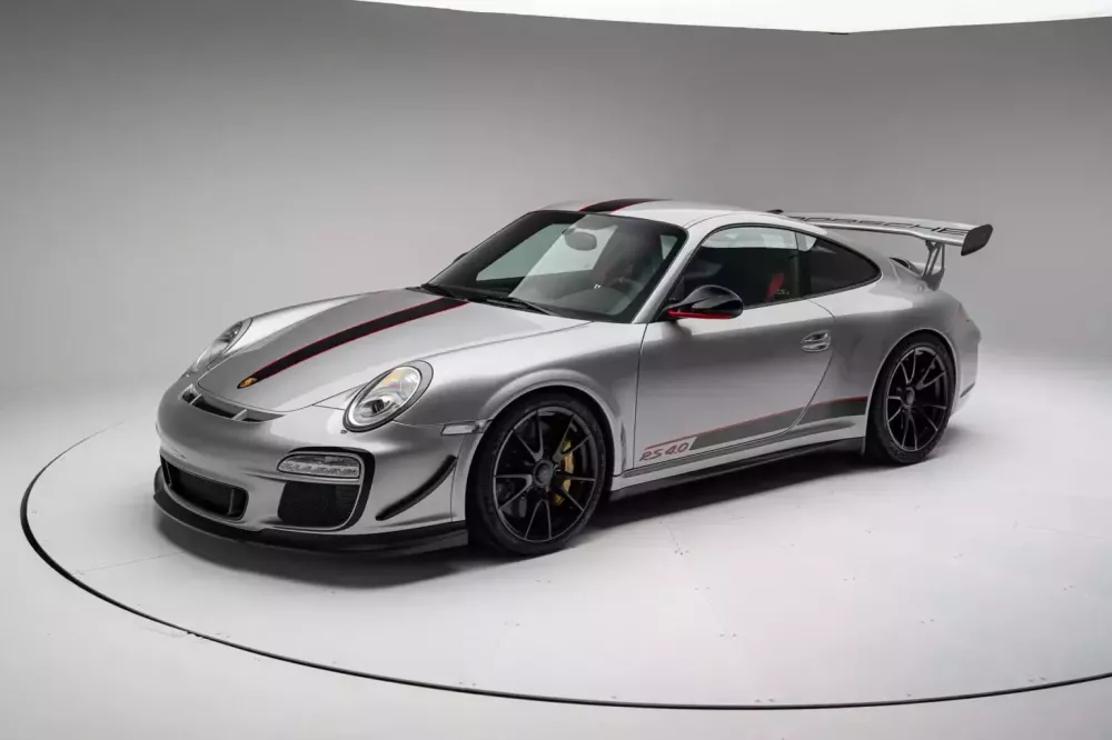Porsche 911 GT3 RS 4.0 2011 tuổi được chào bán gần 3 triệu đô la, tăng gấp 10 lần so với giá khởi điểm- Ảnh 1. Porsche 911 GT3 RS 4.0 2011 tuổi được chào bán gần 3 triệu đô la, tăng gấp 10 lần so với giá khởi điểm- Ảnh 1.