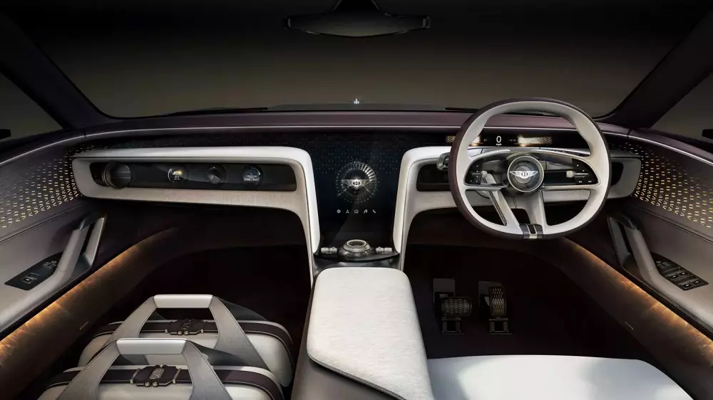 Khoang lái của Bentley EXP 15 Khoang lái của Bentley EXP 15