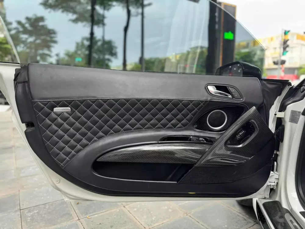 Siêu xe Audi R8 độ khủng nhất Việt Nam xuất hiện ở Hà Nội- Ảnh 5. Siêu hi88 gg độ khủng nhất Việt Nam xuất hiện ở Hà Nội- Ảnh 5.