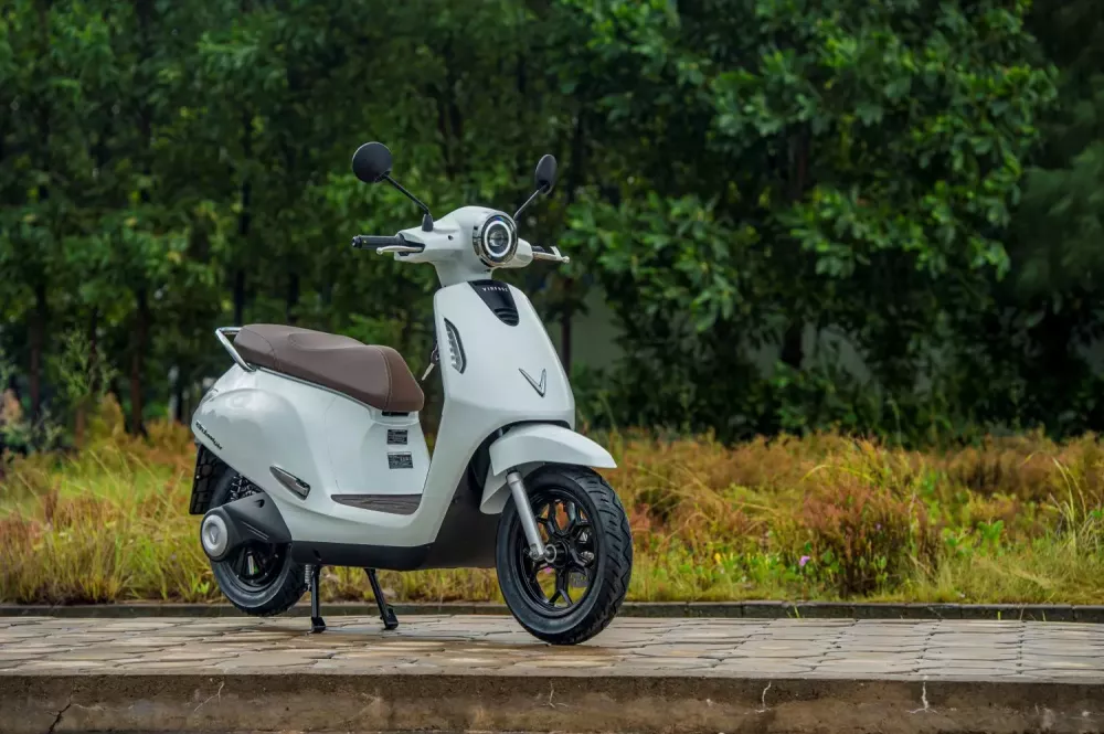 Honda Icon e: và VinFast Evo 200 Lite: Hai mẫu xe máy điện đô thị đáng cân nhắc cho học sinh sinh viên- Ảnh 1.