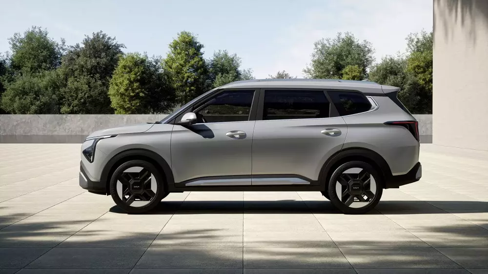 Kia Caren Clavis EV sở hữu phạm vi di chuyển tối đa 490 km