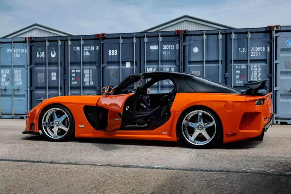 Tay chơi bí ẩn chi ra hơn 1 triệu đô la để mua chiếc Mazda RX-7 Veilside xuất hiện hi88.com một bộ phim - Ảnh 2.