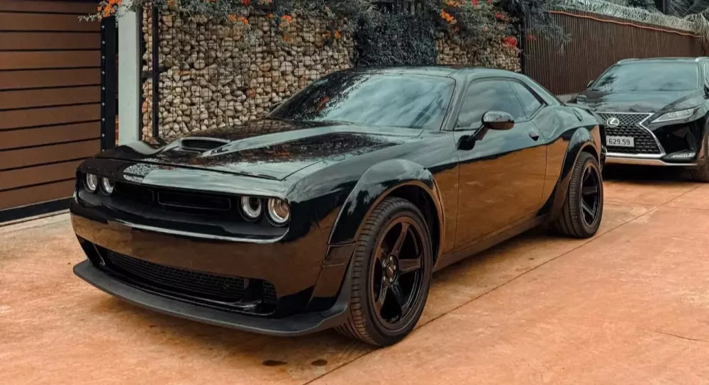 Dodge Challenger SRT độ body kit thân rộng đẹp mắt tại Việt Nam- Ảnh 2.
