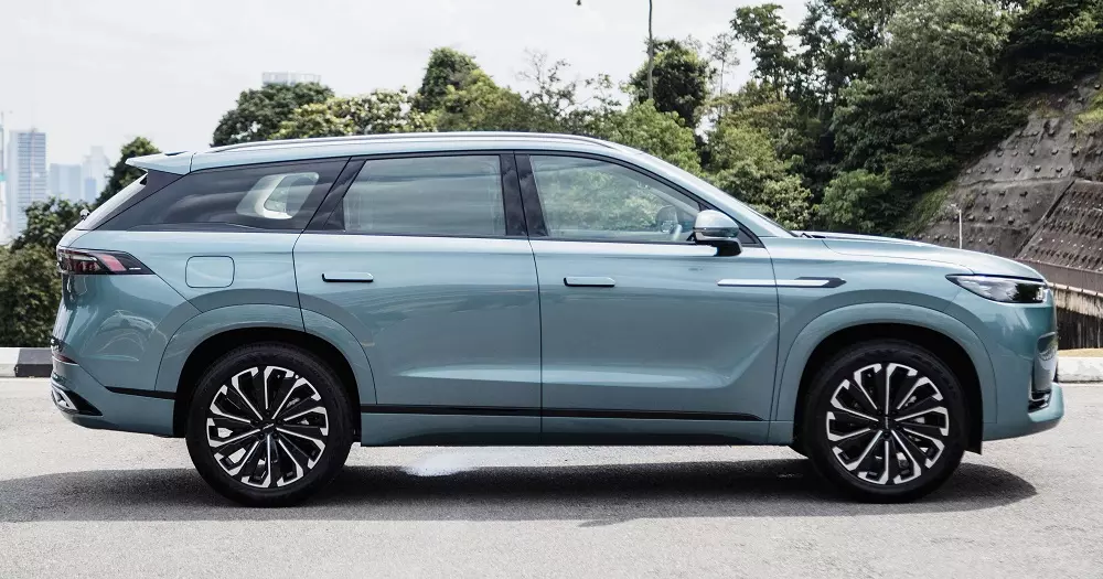 Jaecoo J8 là SUV cỡ D