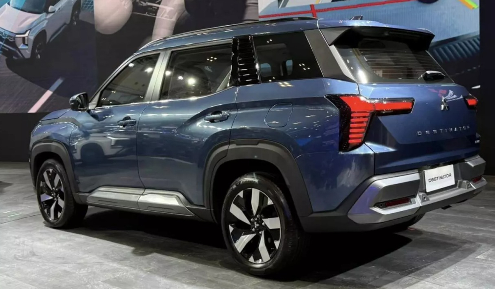 Mitsubishi Destinator có giá bán chính thức từ 617 triệu đồng tại Indonesia, dự đoán giá tại Việt Nam trên 750 triệu đồng- Ảnh 5.