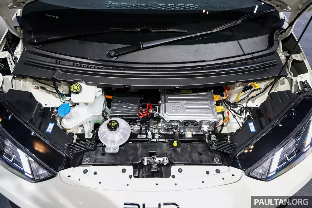 Khoang động cơ của BYD Atto 1