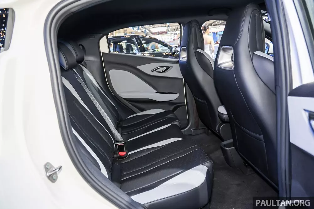 Hàng ghế sau của BYD Atto 1