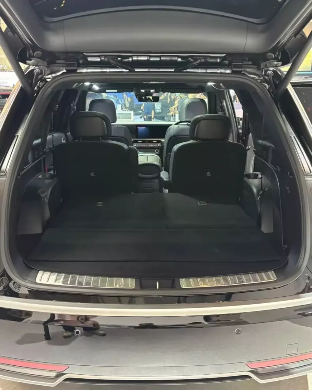 Hyundai Palisade 2025 có giá từ 1,77 tỷ đồng ở Indonesia, "ăn xăng" chỉ 6,45 lít/100km- Ảnh 9.