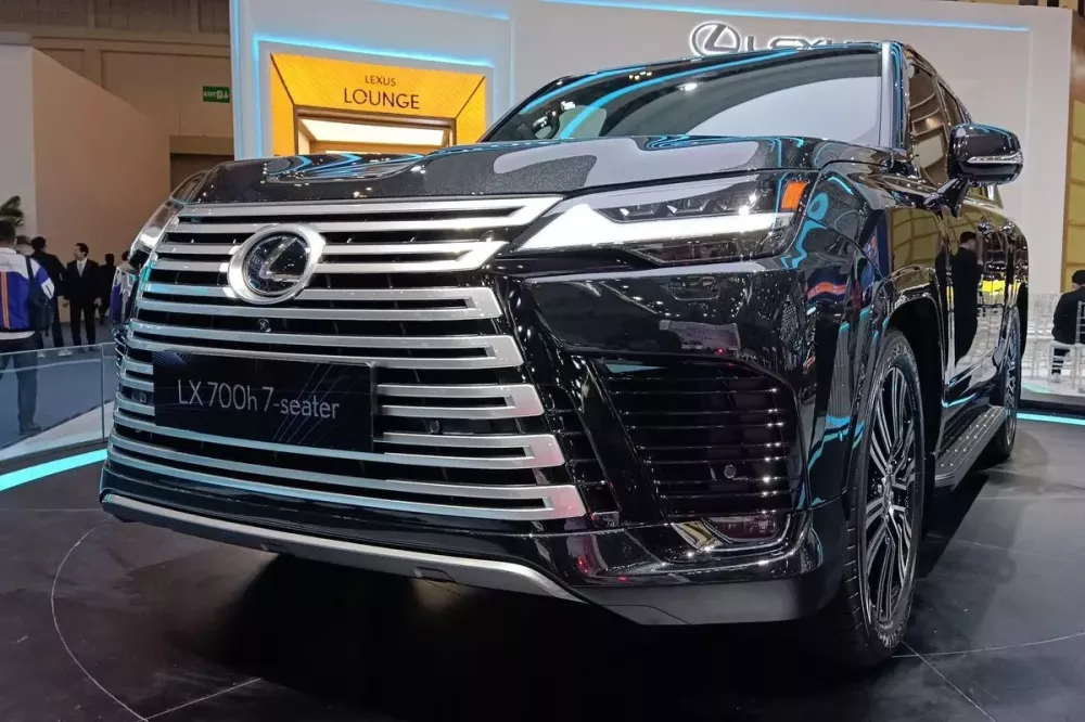 Lexus LX 700h phiên bản 7 chỗ