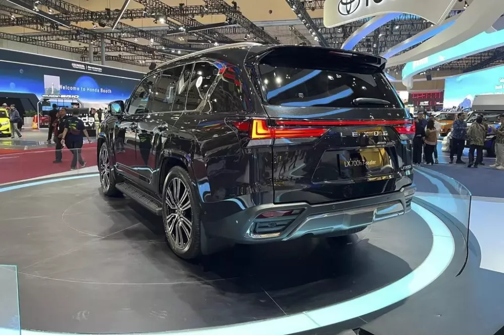 Lexus LX 700h được trang bị hệ truyền động hybrid