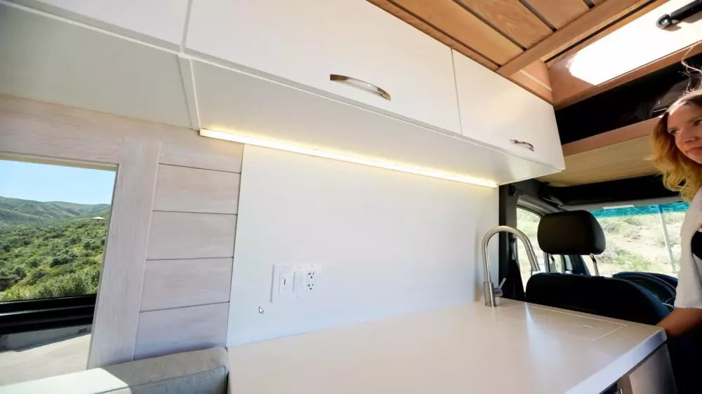 Thêm ngôi nhà di động tuyệt vời dành cho gia đình nào thích đi bất kỳ đâu mà không cần lo chỗ ngủ- Ảnh 11.