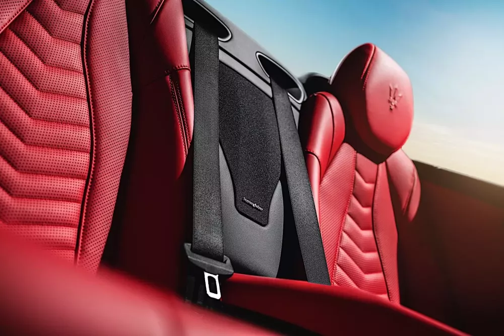 Tin vui cho những người sưu tập xe Maserati như "Qua" Vũ- Ảnh 6. Tin vui cho những người sưu tập xe Maserati như "Qua" Vũ- Ảnh 6.