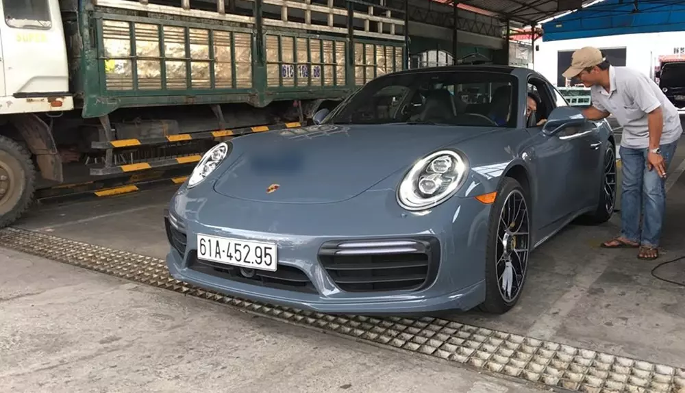 Nhiều năm không gặp, Porsche 911 Turbo S từng của doanh nhân Bình Dương quá khác biệt khi về tay người này- Ảnh 1.