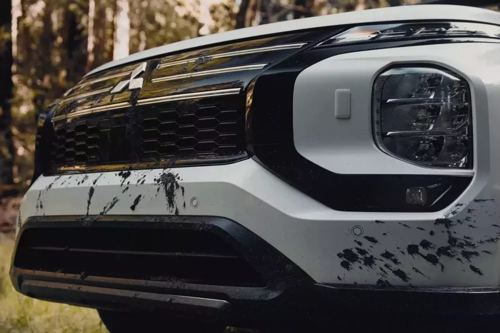 Mitsubishi Outlander Trail Edition là phiên bản đặc biệt cuối cùng dùng động cơ thuần xăng của mẫu SUV cỡ C này