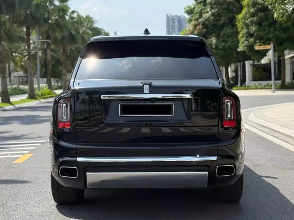 Rolls-Royce Cullinan được chào bán hơn 10 tỷ đồng khiến không ít người bất ngờ- Ảnh 2.