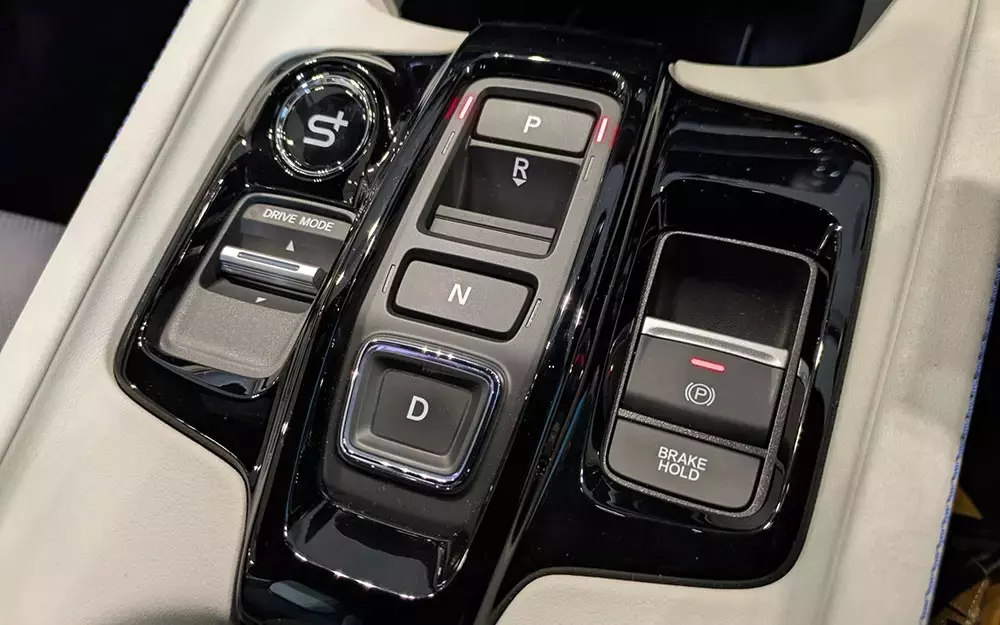 Cụm điều khiển trung tâm của Nội thất của Honda Prelude 