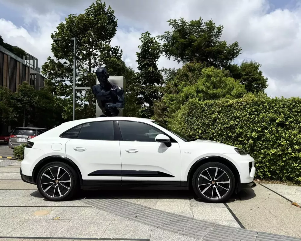Porsche sẽ ra mắt mẫu SUV nhỏ gọn với động cơ xăng và hybrid- Ảnh 2.