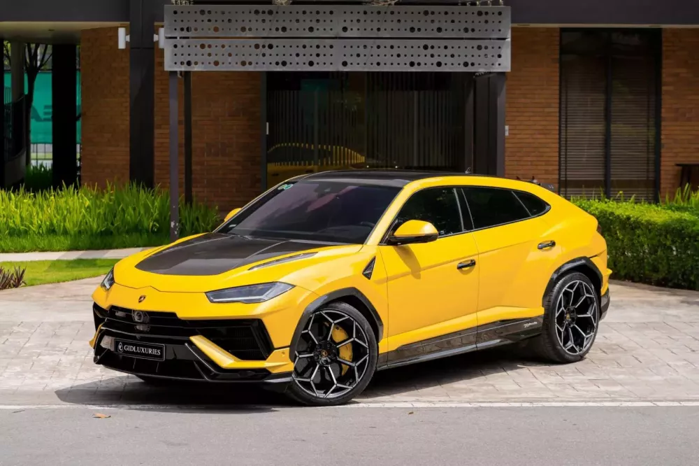 Vợ chồng Lê Trung tậu Lamborghini Urus Performante hơn 16 tỷ đồng- Ảnh 1.