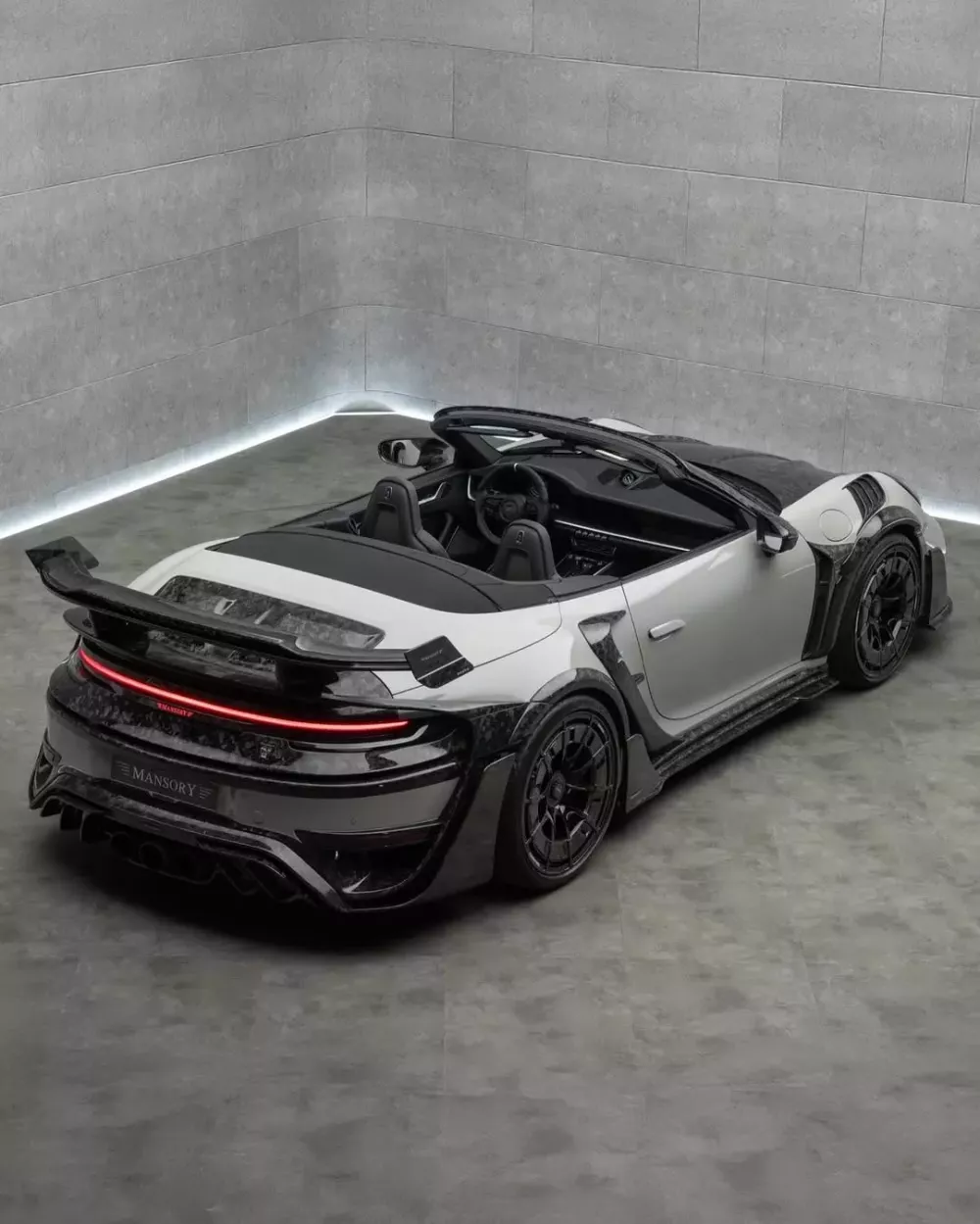 Đã mắt với Mansory P9LM EVO 900 được tùy chỉnh dựa trên Porsche 911 Turbo S Cabriolet- Ảnh 4.