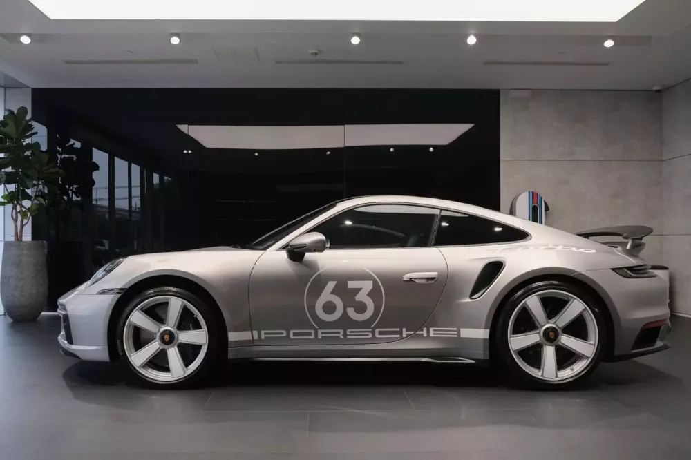 Porsche 911 Turbo 50 Years thứ 2 tại Việt Nam âm thầm xuất hiện trên đường phố Hà Nội- Ảnh 5.