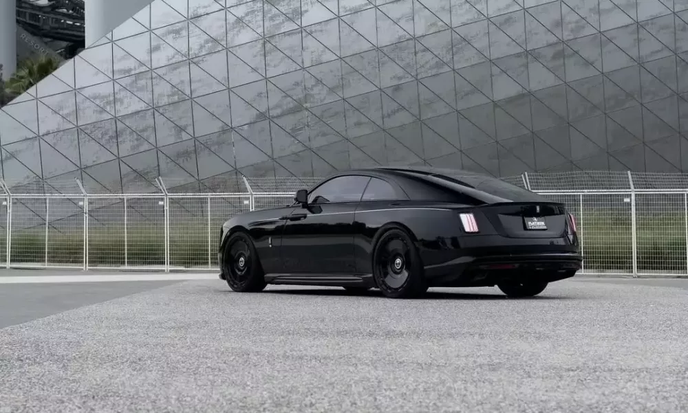 Xe điện Rolls-Royce Spectre mà Minh "Nhựa" đang lái hằng ngày có bản độ rất thú vị- Ảnh 3.