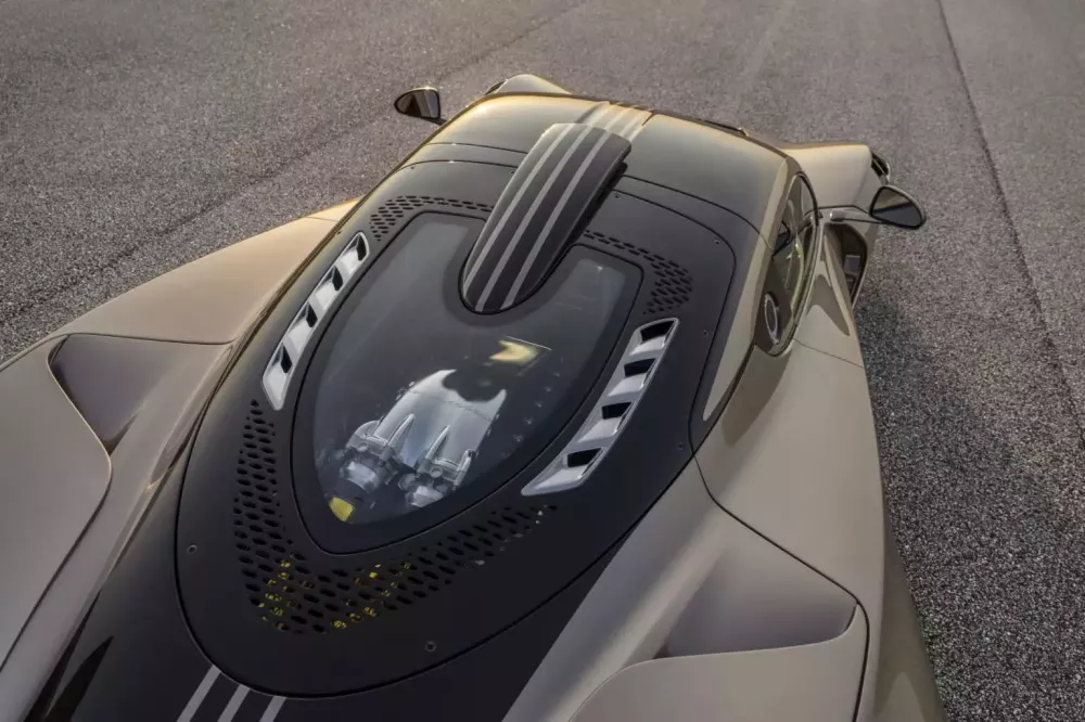 Chi tiết Venom F5 Revolution LF độc nhất thế giới: Sử dụng hộp số sàn, công suất 2.031 mã lực- Ảnh 5. Chi tiết Venom F5 Revolution LF độc nhất thế giới: Sử dụng hộp số sàn, công suất 2.031 mã lực- Ảnh 5.