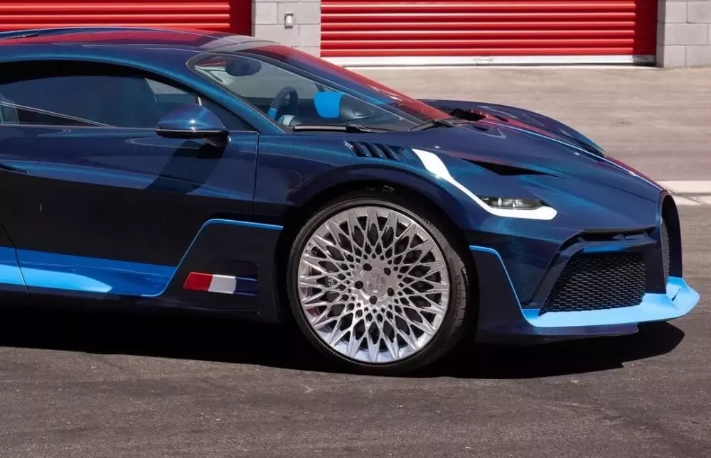 Bugatti Divo giá 6 triệu đô la trưng bày nhiều hơn là dạo phố được làm mới chi tiết này- Ảnh 5.