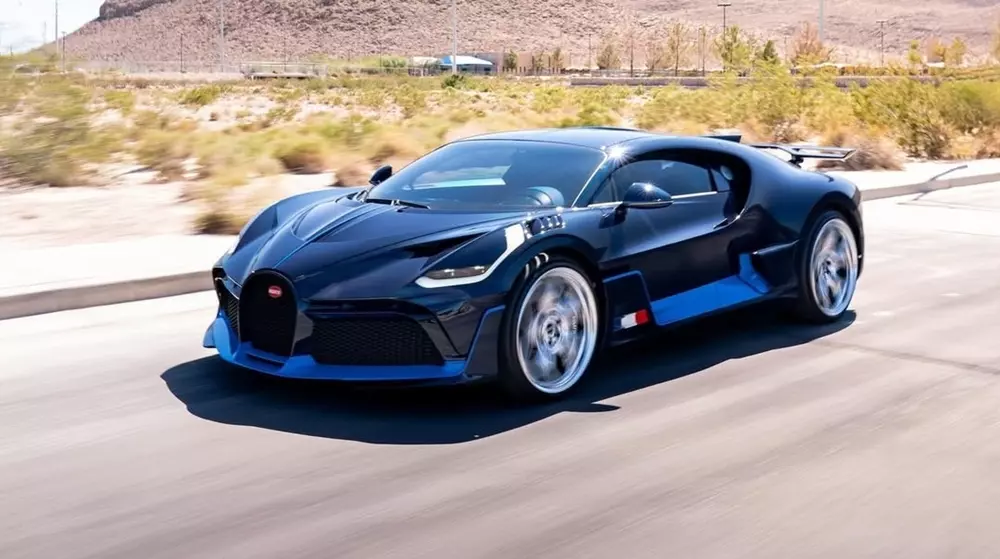 Bugatti Divo giá 6 triệu đô la trưng bày nhiều hơn là dạo phố được làm mới chi tiết này- Ảnh 2.