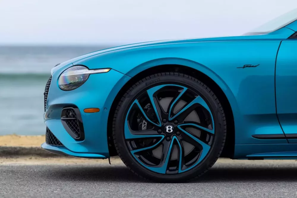 Cùng xem chiếc xe Bentley được xử lý với màu sơn mờ Ombre by Mulliner đầy nghệ thuật- Ảnh 8.