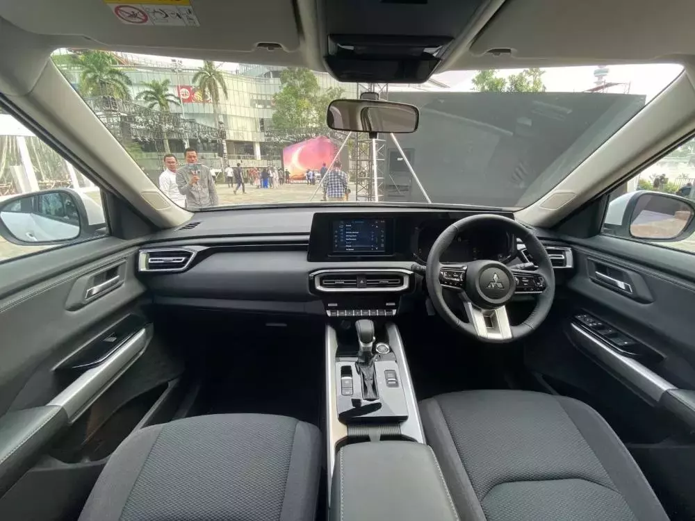 Nội thất của Mitsubishi Destinator tại Indonesia