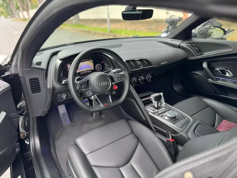 Audi R8 V10 Plus này thật sự có duyên với các tỉnh thành miền Tây- Ảnh 4. Audi R8 V10 Plus này thật sự có duyên với các tỉnh thành miền Tây- Ảnh 4.