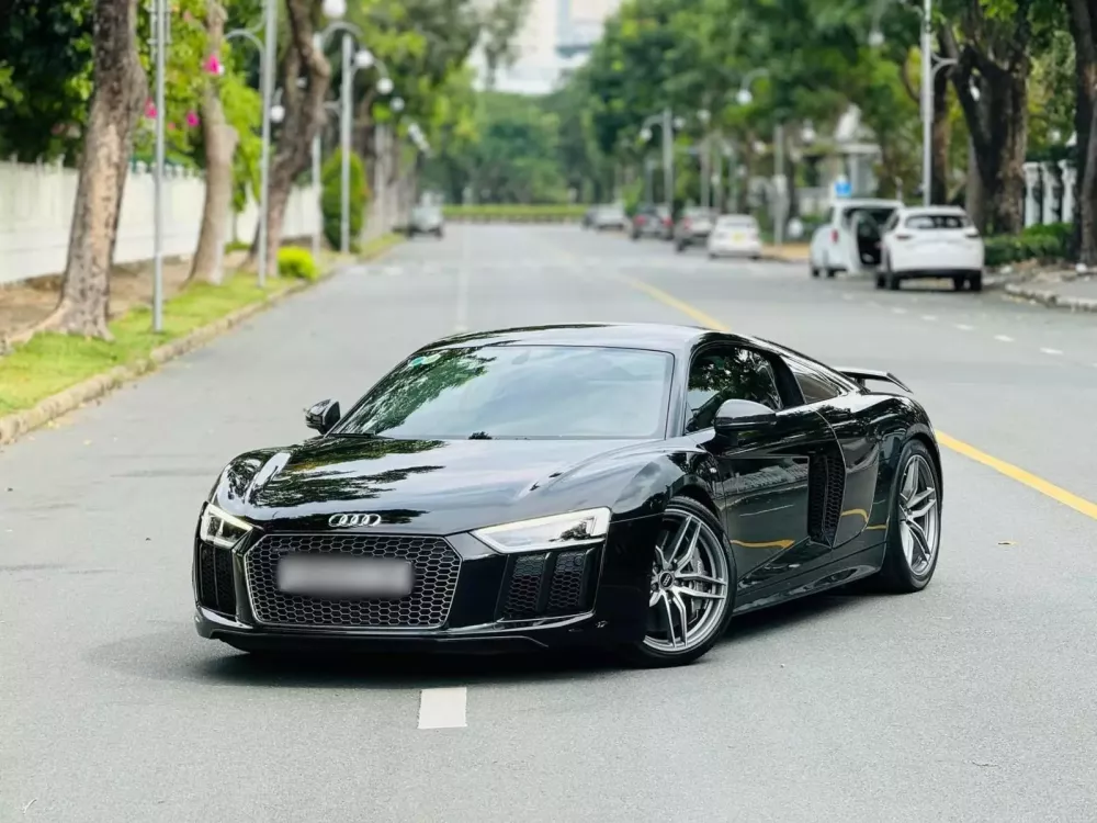 Audi R8 V10 Plus này thật sự có duyên với các tỉnh thành miền Tây- Ảnh 2. Audi R8 V10 Plus này thật sự có duyên với các tỉnh thành miền Tây- Ảnh 2.