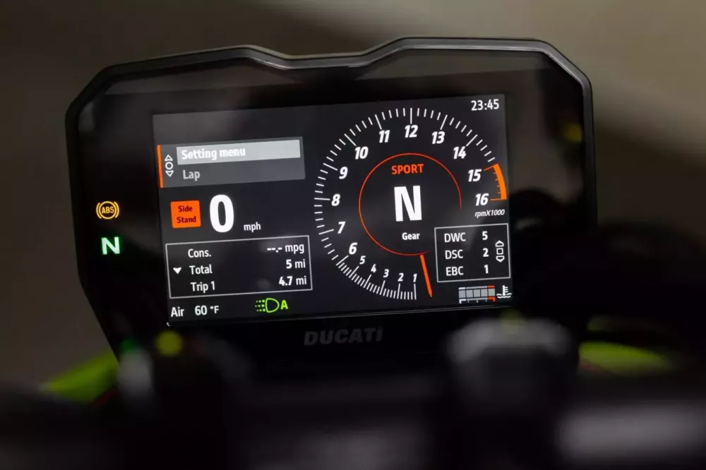 Ducati Streetfighter V4 Lamborghini mới chạy 8 km được báo giá đến 1,4 tỷ đồng- Ảnh 9. Ducati Streetfighter V4 Lamborghini mới chạy 8 km được báo giá đến 1,4 tỷ đồng- Ảnh 9.