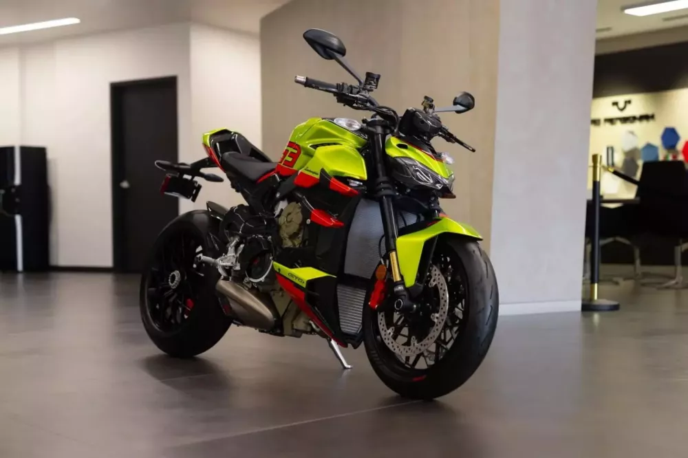 Ducati Streetfighter V4 Lamborghini mới chạy 8 km được báo giá đến 1,4 tỷ đồng- Ảnh 1. Ducati Streetfighter V4 Lamborghini mới chạy 8 km được báo giá đến 1,4 tỷ đồng- Ảnh 1.