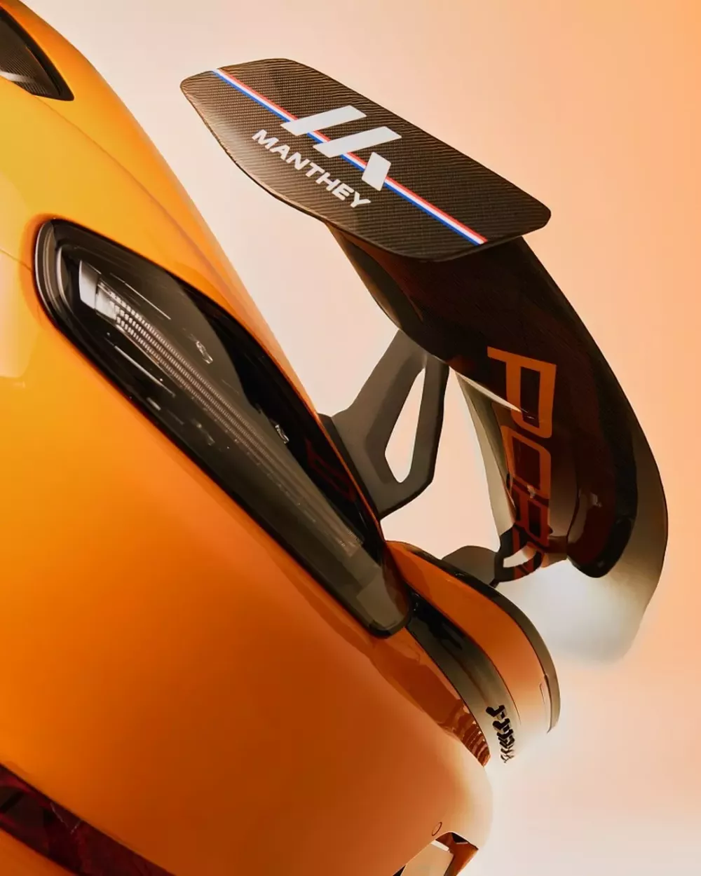 Chi tiết độc bản Porsche 718 Cayman GT4 RS The Tulip dành riêng cho đại gia Hà Lan- Ảnh 5. Chi tiết độc bản Porsche 718 Cayman GT4 RS The Tulip dành riêng cho đại gia Hà Lan- Ảnh 5.